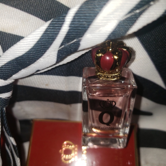 Women's Perfume (Q) by Dolce & Gabbana - Picture 6 of 9